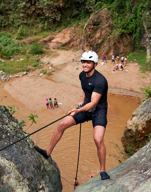 jaraventura_tour_CANYONING_semiportada